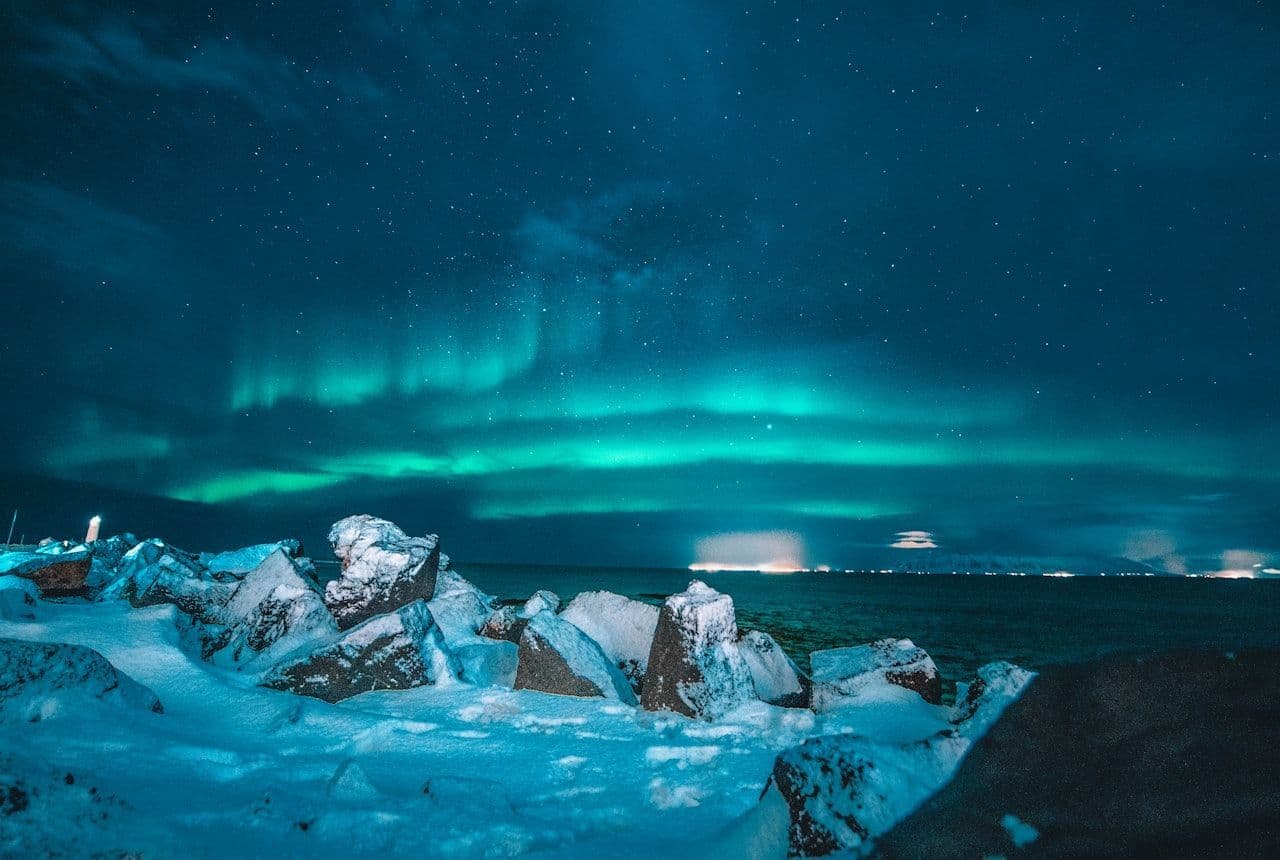 Seltjarnarnes villa facing the northern lights